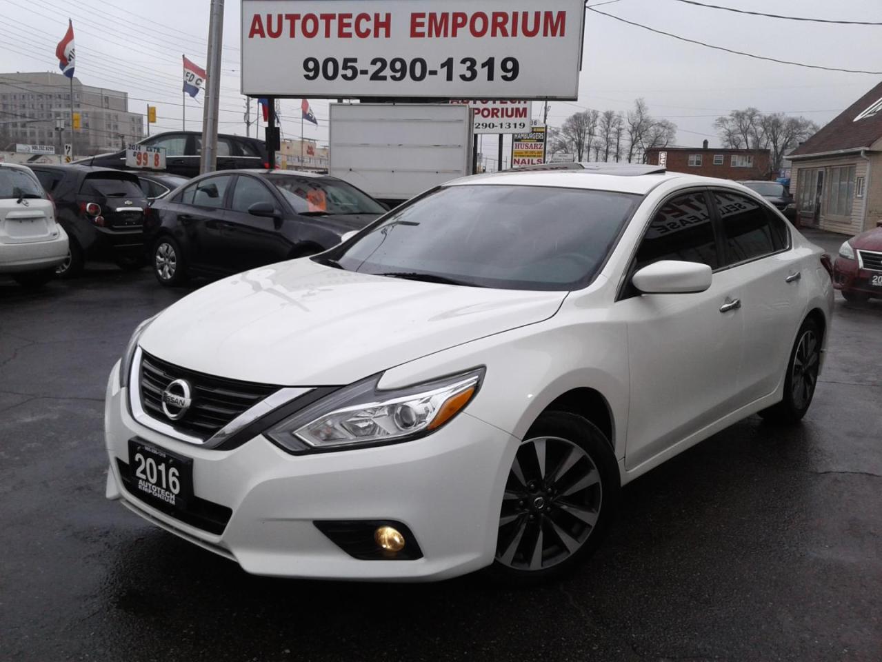 Used 2016 Nissan Altima Pearl White SV Alloys/Sunroof/Camera &ABS for