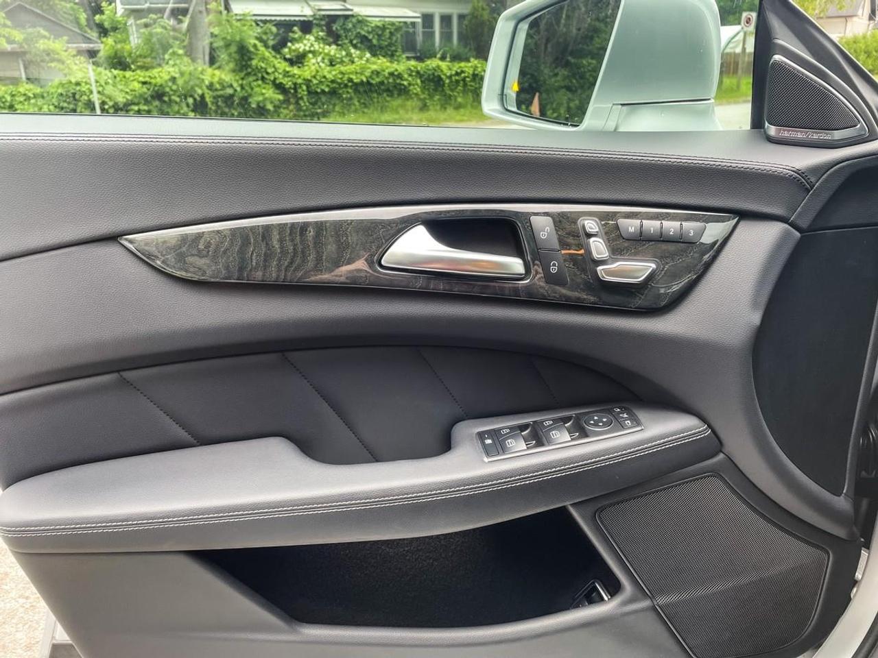 2016 Mercedes-Benz CLS-Class CLS 550 V8 ,Harmon/Kardon, 360 Camera! *** CALL OR TEXT 905-590-3343 Photo