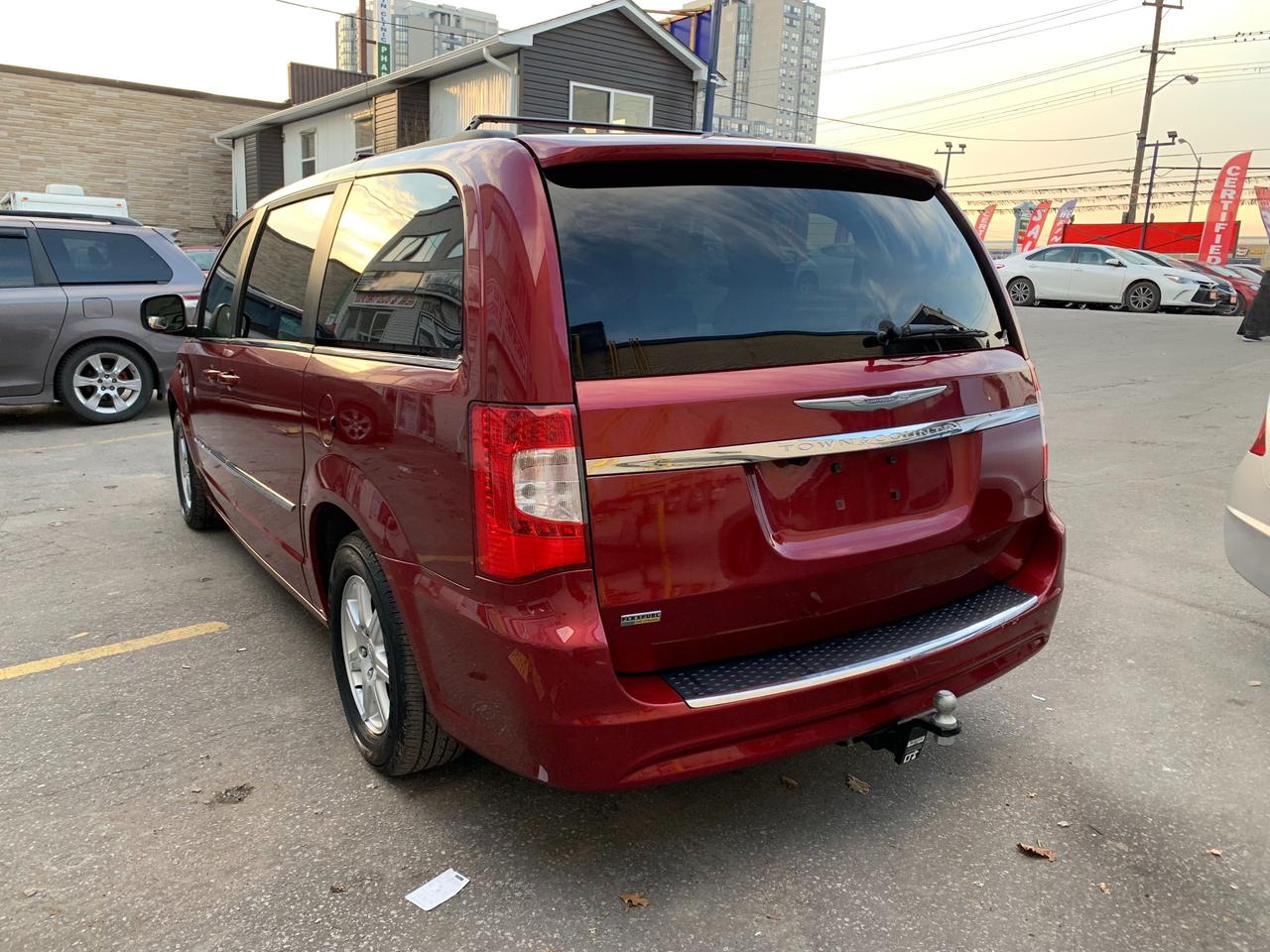 2012 Chrysler Town & Country NAV • Dual Screen DVD • Power Doors! Photo