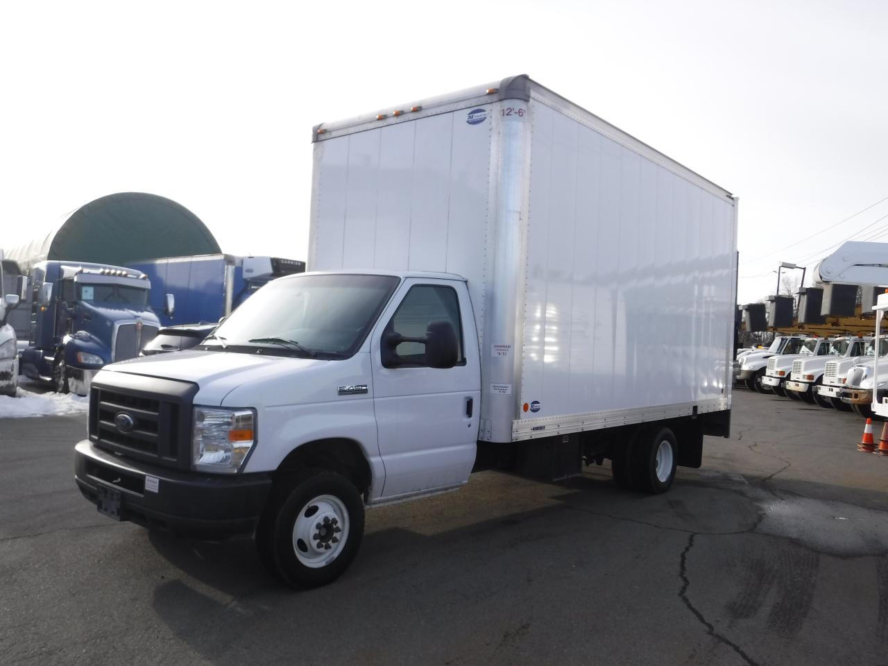 Used 2018 Ford E450 16 Foot High Cube Van with Power Tailgate for Sale ...