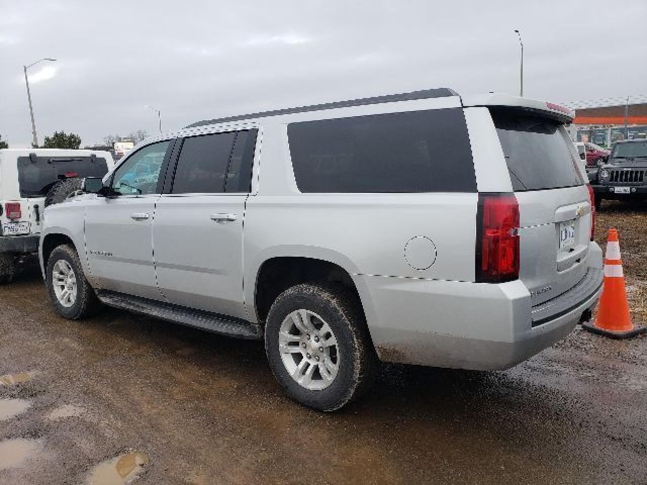 2018 Chevrolet Suburban LS