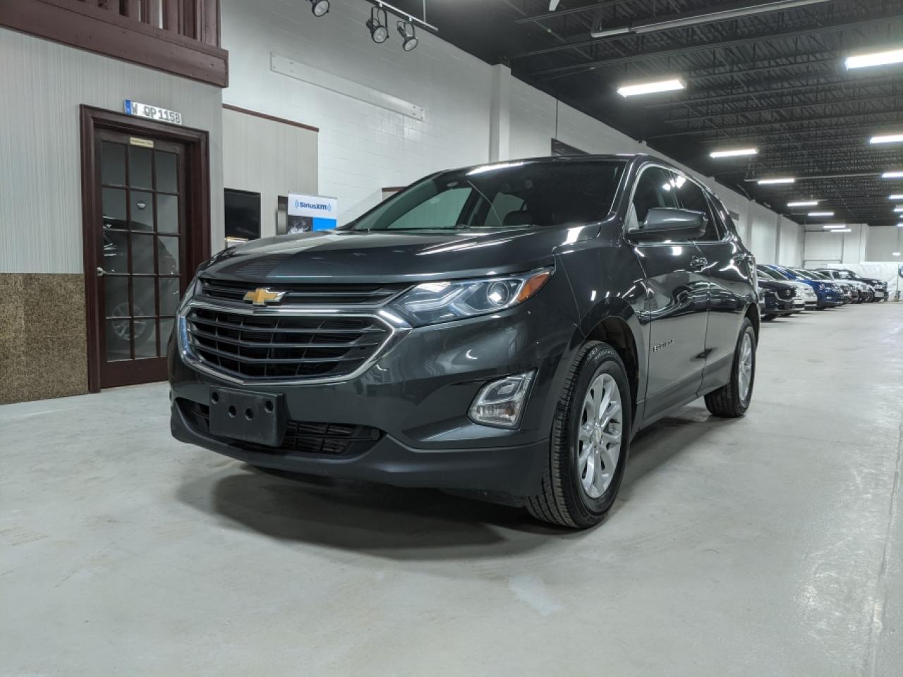 2018 Chevrolet Equinox LT Photo0