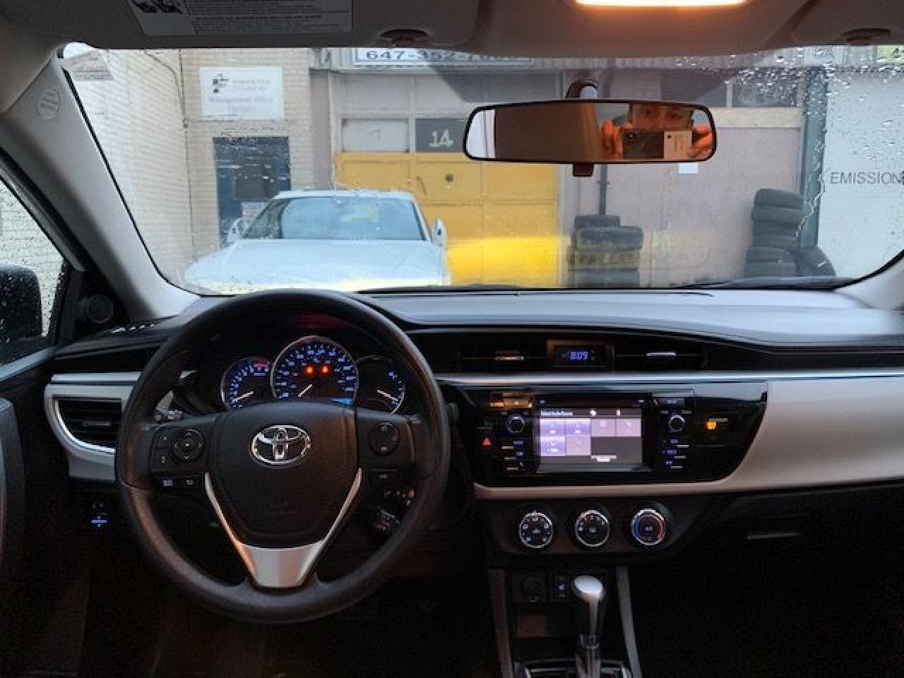 2015 Toyota Corolla LE, BacK-up Camera, No Accidents! - Photo #9