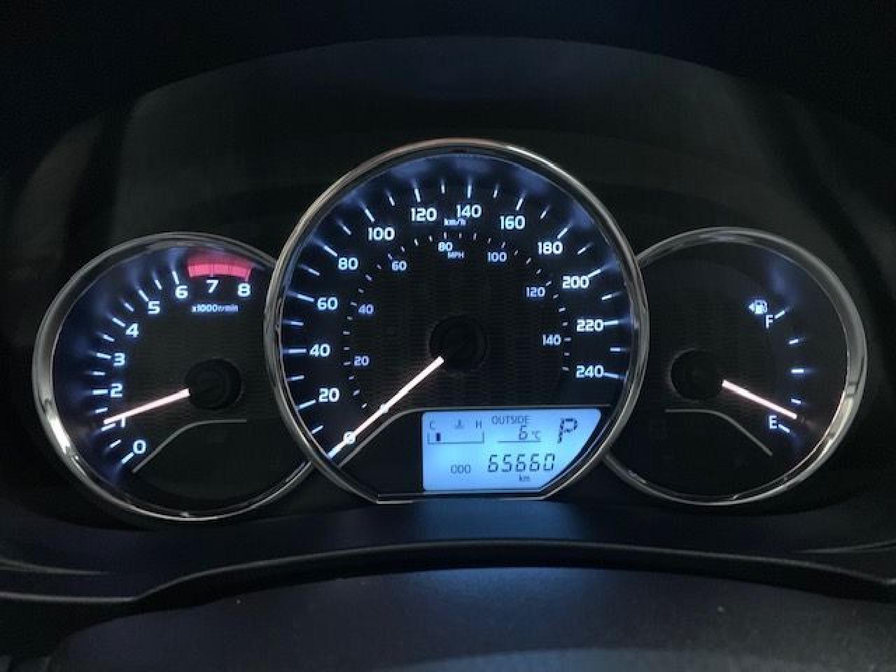 2015 Toyota Corolla LE, BacK-up Camera, No Accidents! - Photo #15