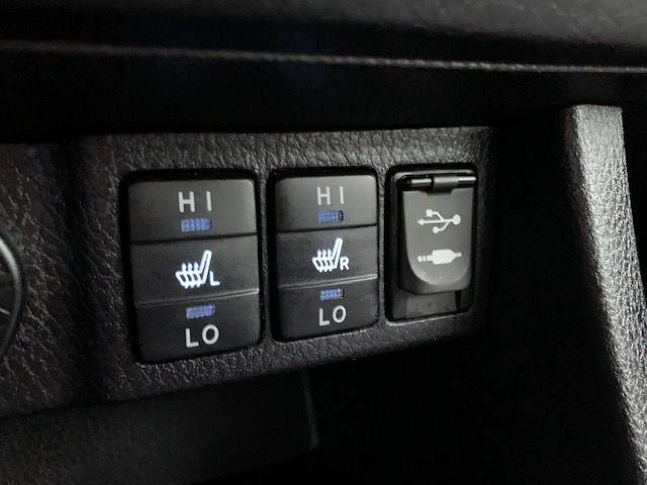 2015 Toyota Corolla LE, BacK-up Camera, No Accidents! - Photo #17