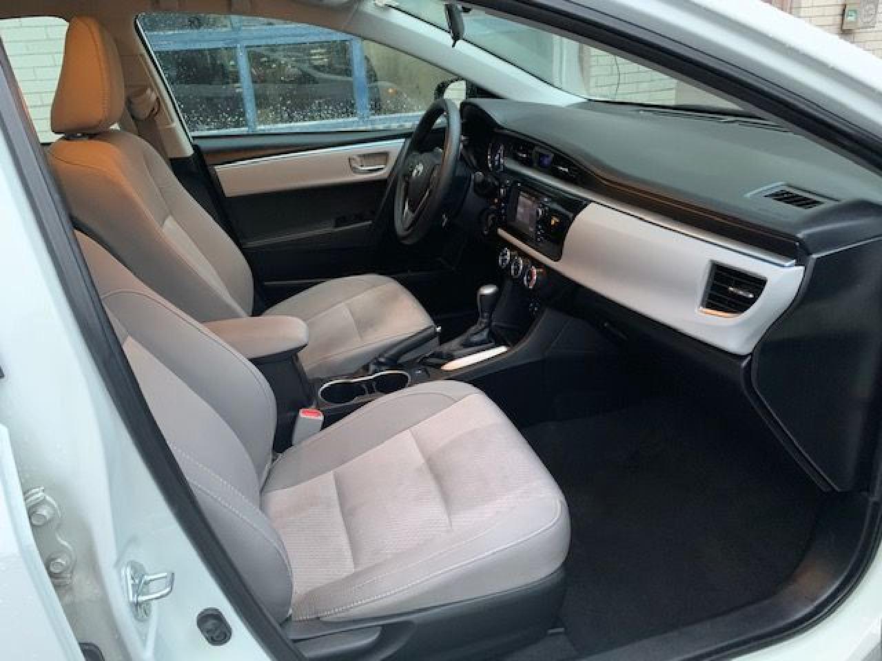 2015 Toyota Corolla LE, BacK-up Camera, No Accidents! - Photo #22
