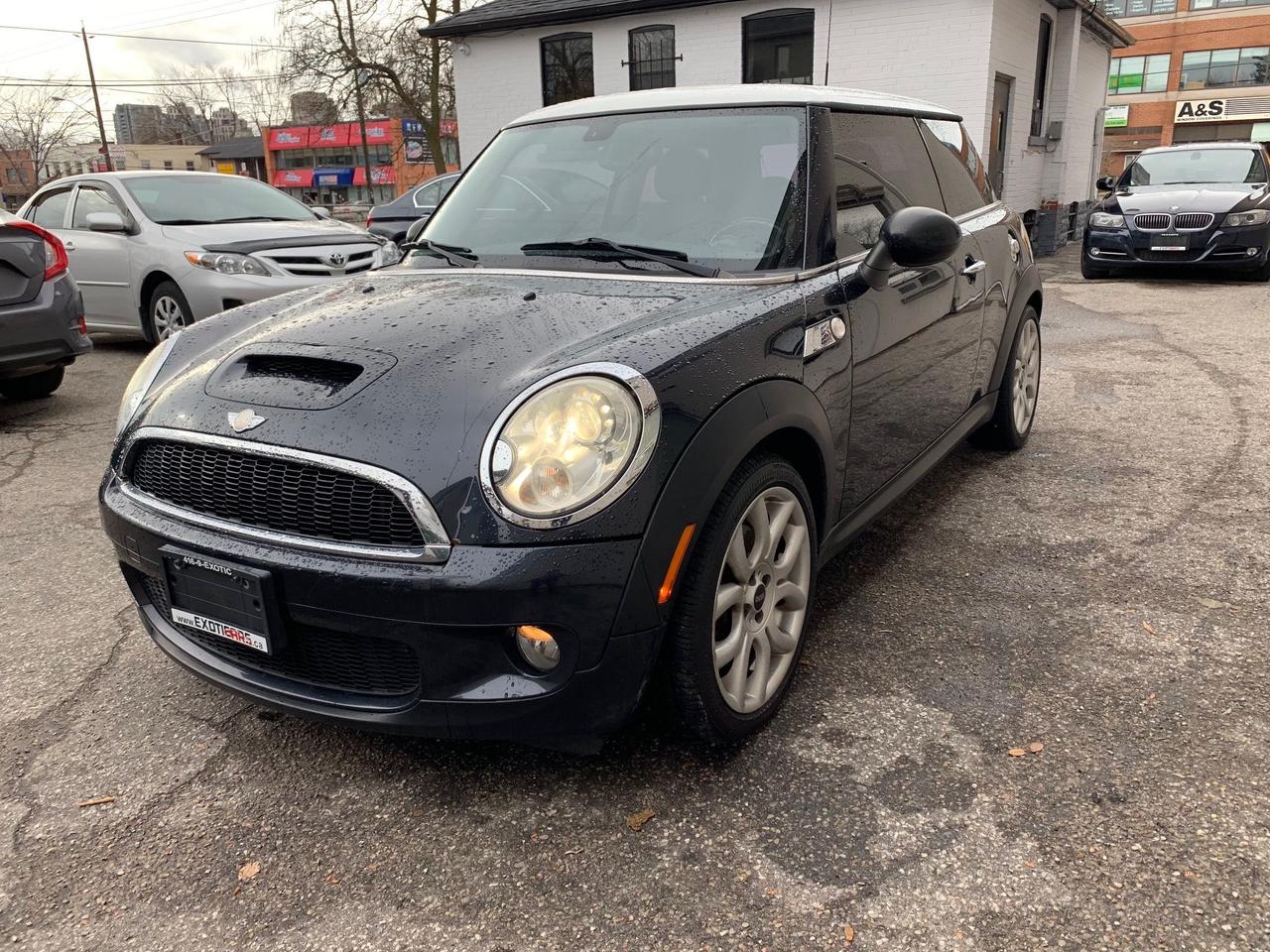 2007 MINI Cooper S 6 Speed Manual! No Accidents! Photo