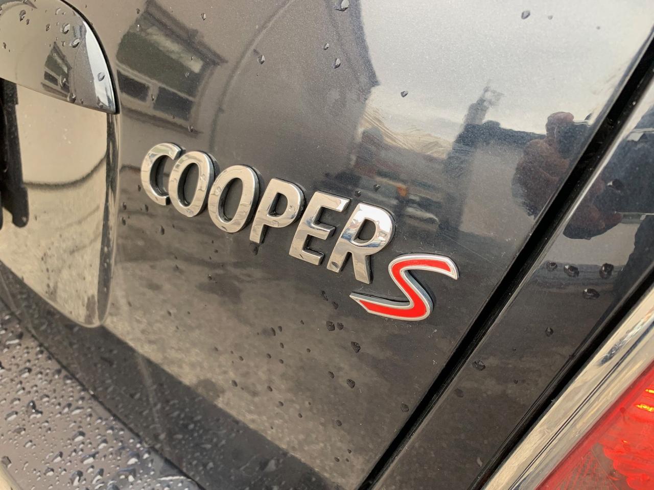 2007 MINI Cooper S 6 Speed Manual! No Accidents! Photo
