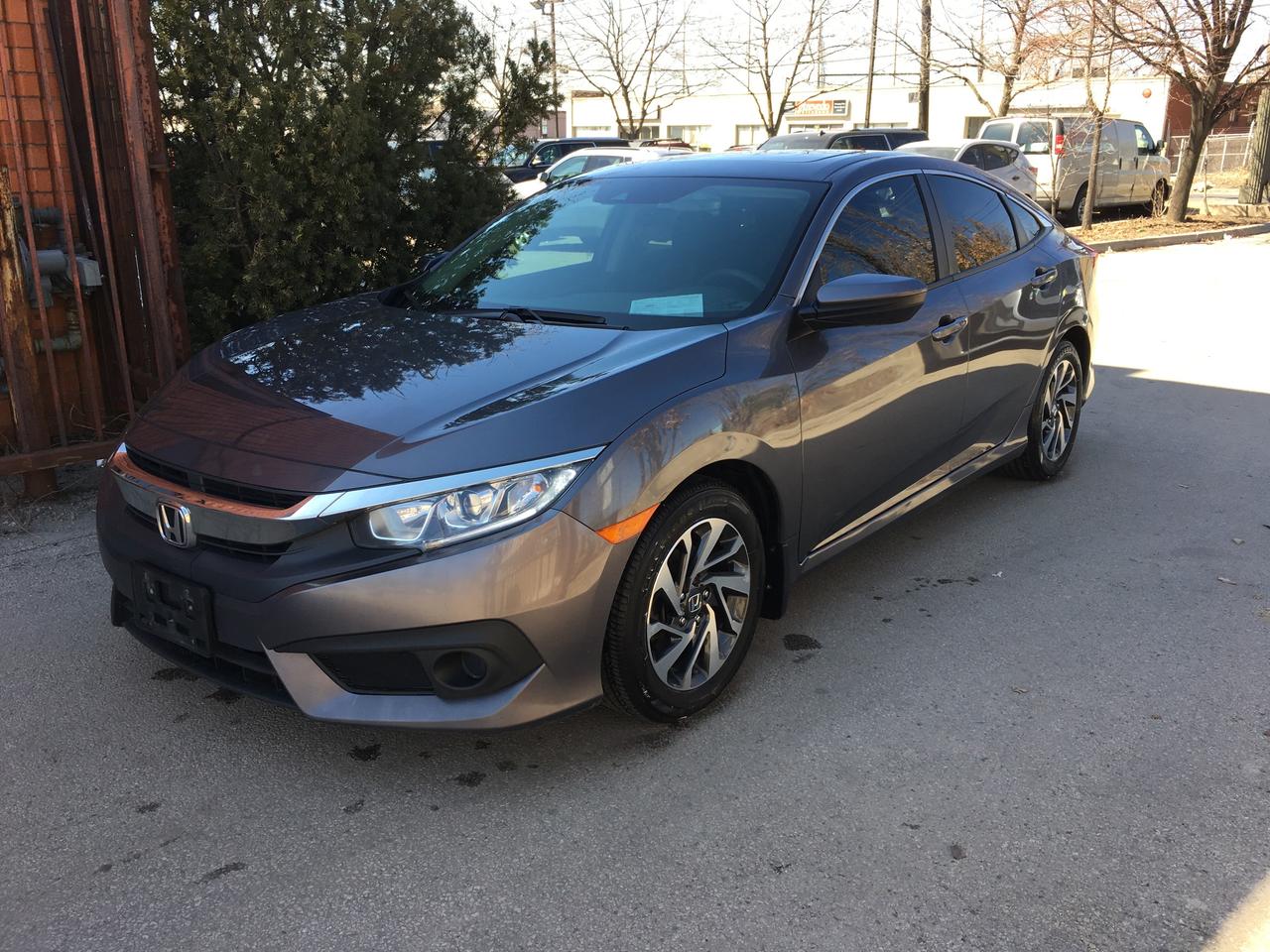 2017 Honda Civic EX Photo1