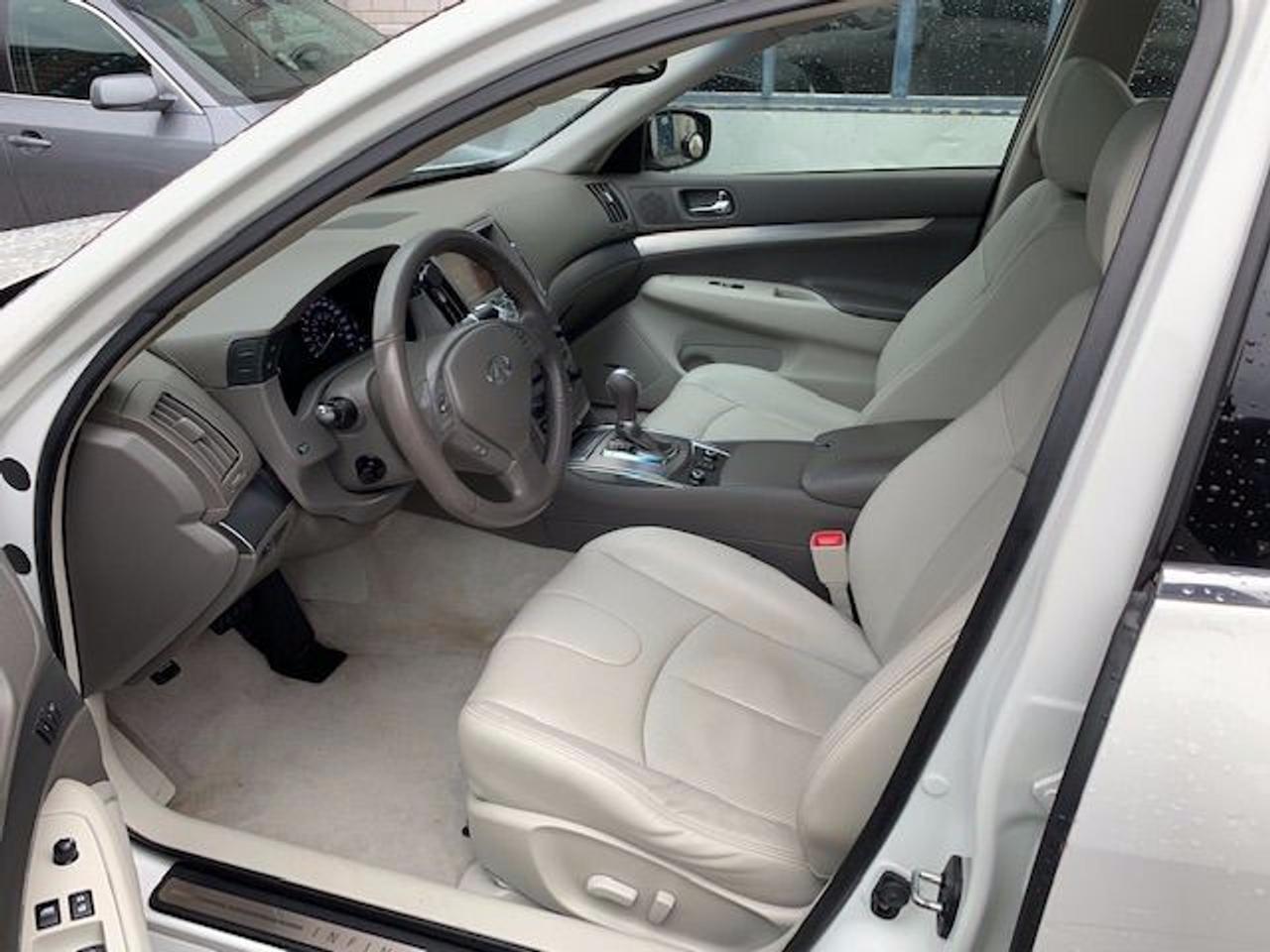 2010 Infiniti G37 All Wheel Drive • Carfax Clean • 328HP V6! Photo