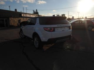 2017 Land Rover Discovery HSE - Photo #35