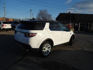 2017 Land Rover Discovery HSE - Photo #39