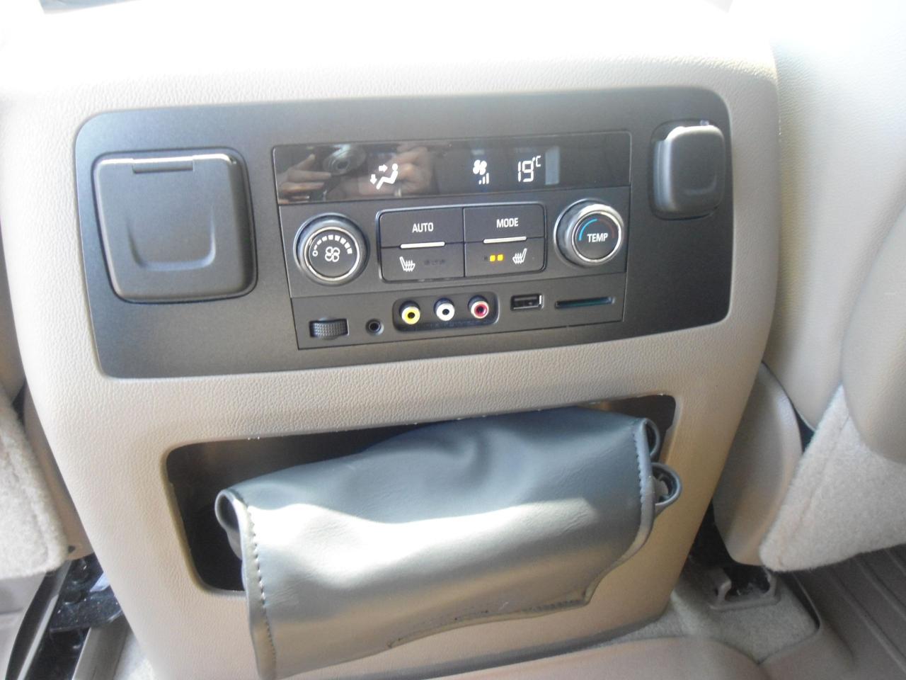 2016 GMC Yukon AWD 1 OWNER NAV LEATHER SUNROOF DVD NO ACCIDENT - Photo #41