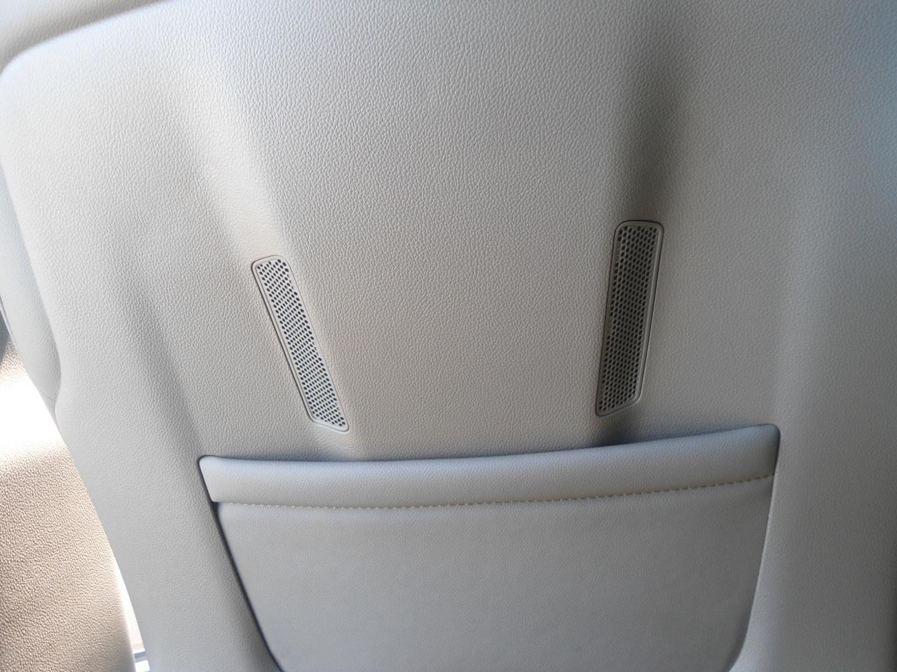 2016 GMC Yukon AWD 1 OWNER NAV LEATHER SUNROOF DVD NO ACCIDENT - Photo #44