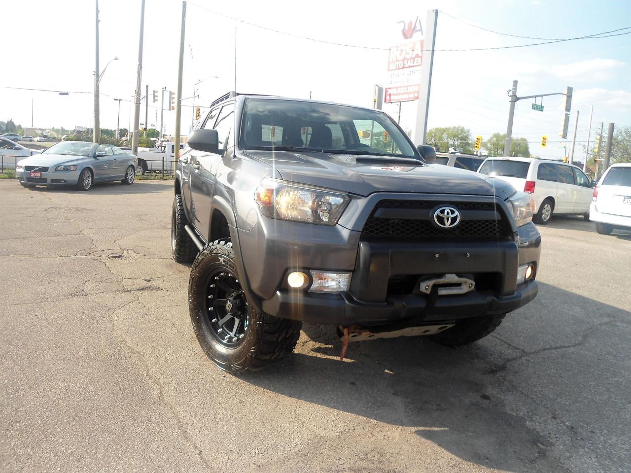 2012 Toyota 4Runner SR5 - Photo #2