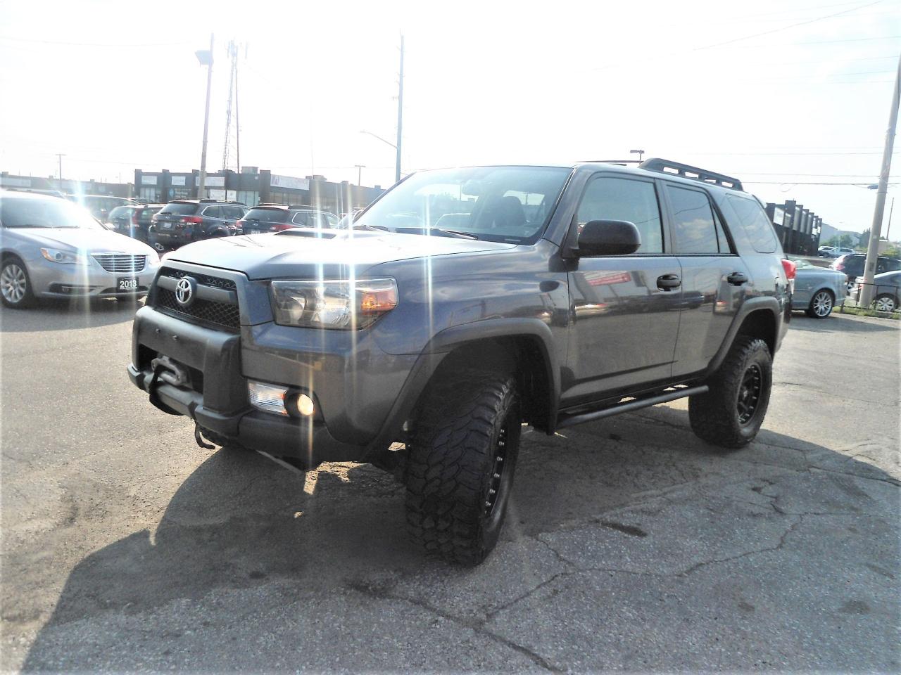 2012 Toyota 4Runner SR5 - Photo #4