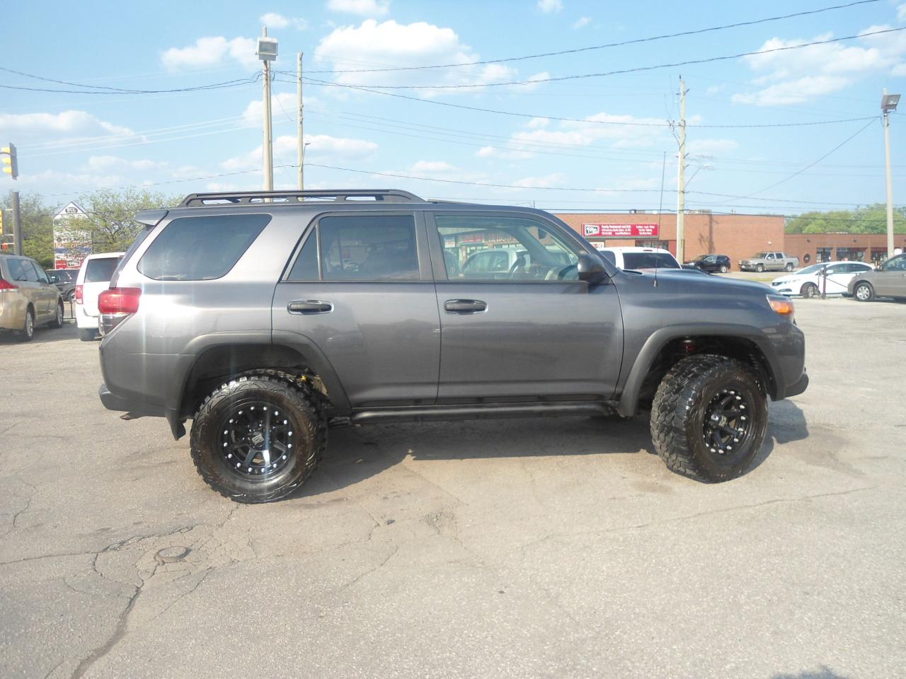 2012 Toyota 4Runner SR5 - Photo #10