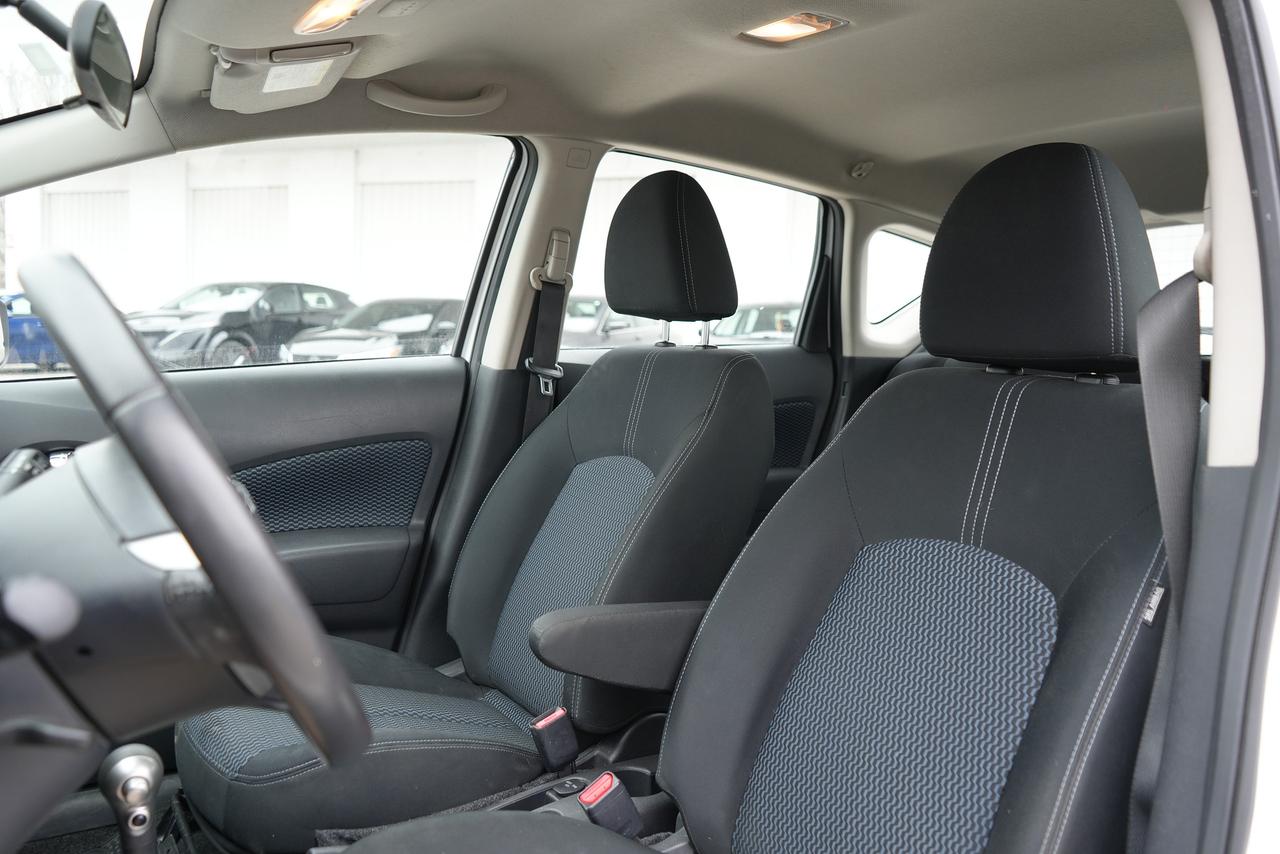 2018 Nissan Versa Note SV Photo