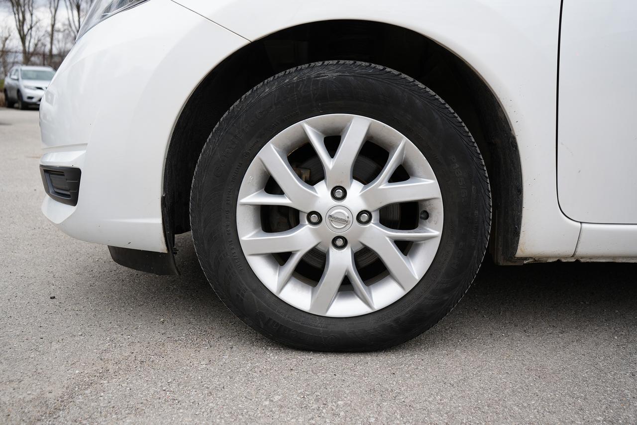 2018 Nissan Versa Note SV Photo