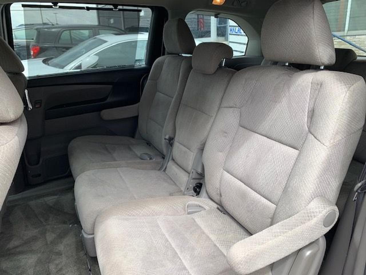 2015 Honda Odyssey EX, 8 Passenger! No Accidents! Low Mileage! Photo