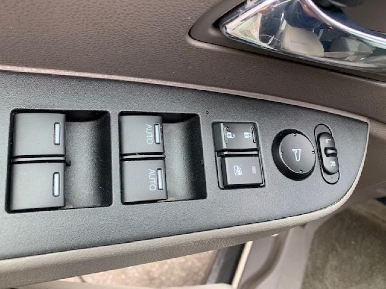 2015 Honda Odyssey EX, 8 Passenger! No Accidents! Low Mileage! - Photo #12