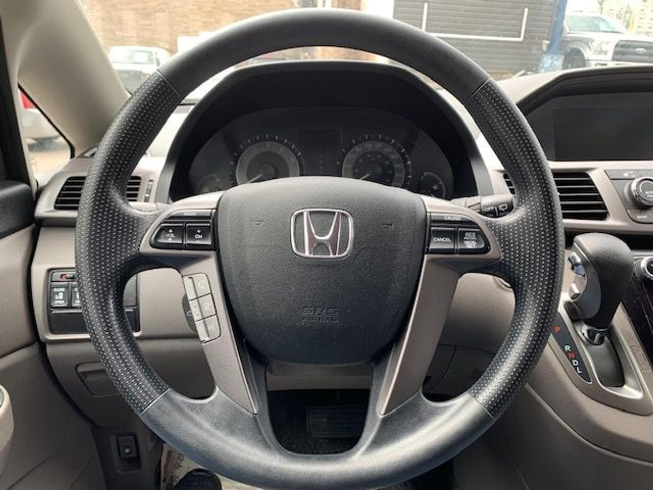 2015 Honda Odyssey EX, 8 Passenger! No Accidents! Low Mileage! Photo