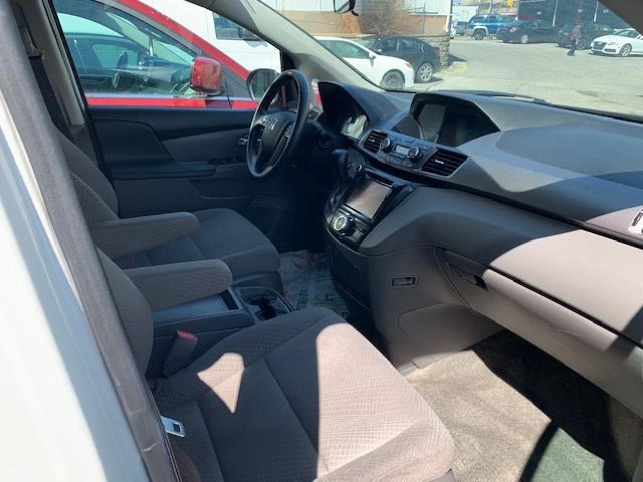 2015 Honda Odyssey EX, 8 Passenger! No Accidents! Low Mileage! - Photo #25