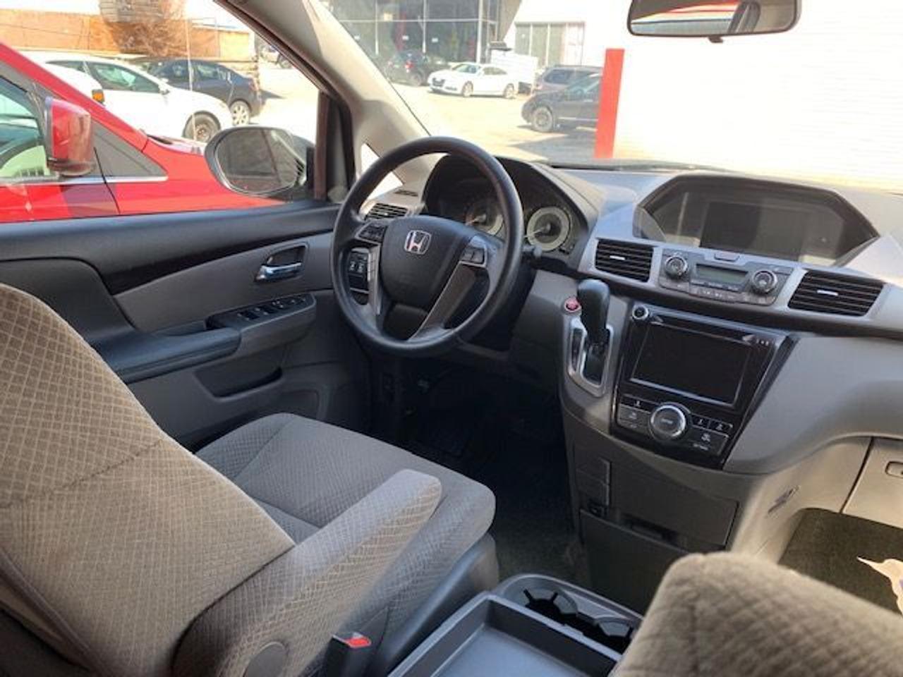 2015 Honda Odyssey EX, 8 Passenger! No Accidents! Low Mileage! Photo