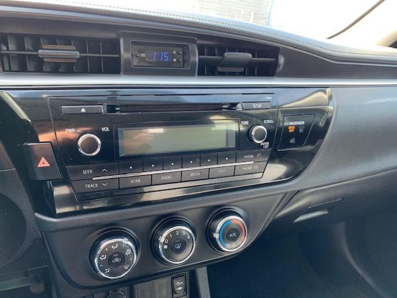 2015 Toyota Corolla Automatic! No Accidents! Winter Tires! - Photo #12
