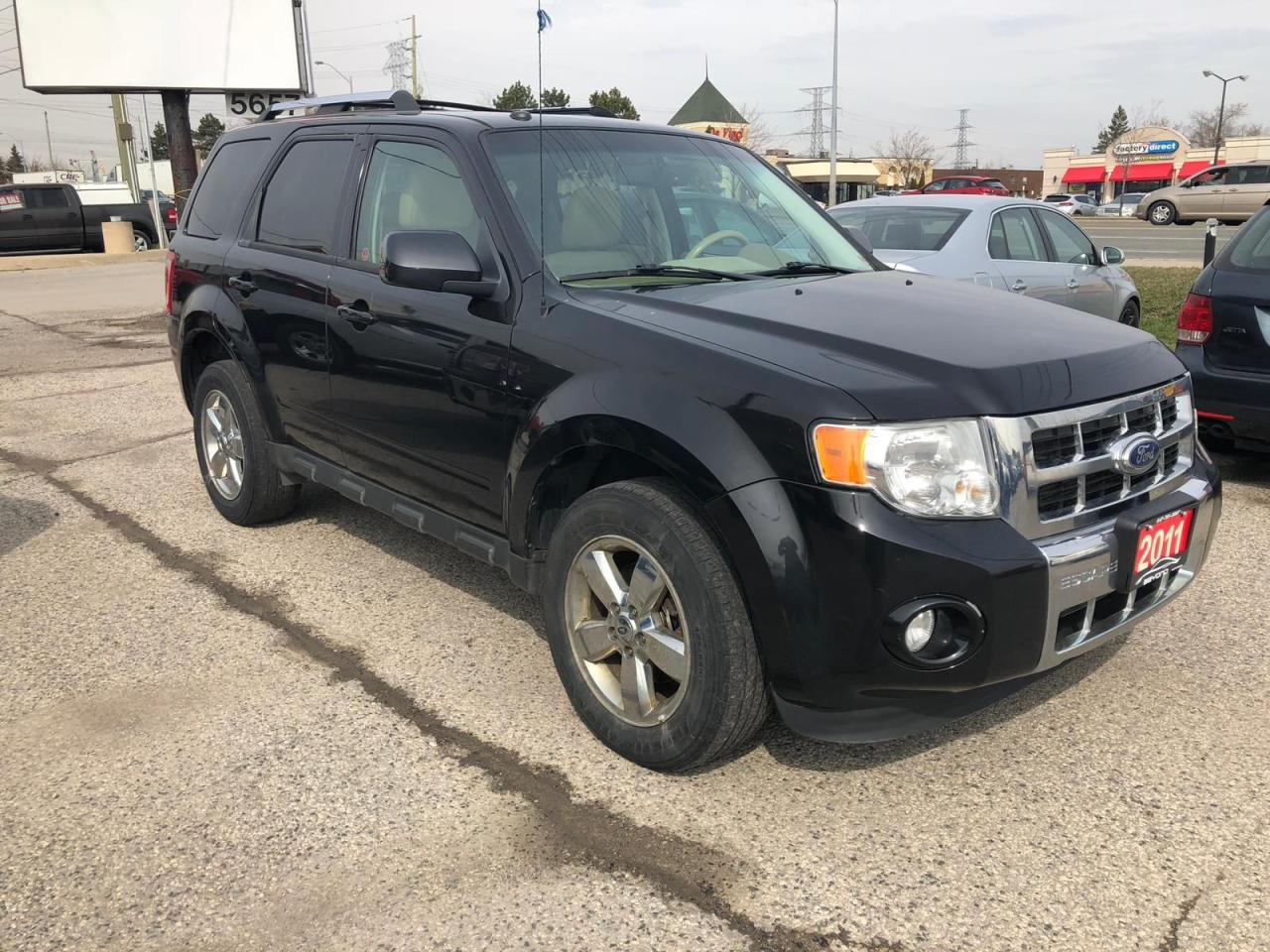 2011 Ford Escape Limited, Service Records, Warranty, Certified - Photo #1