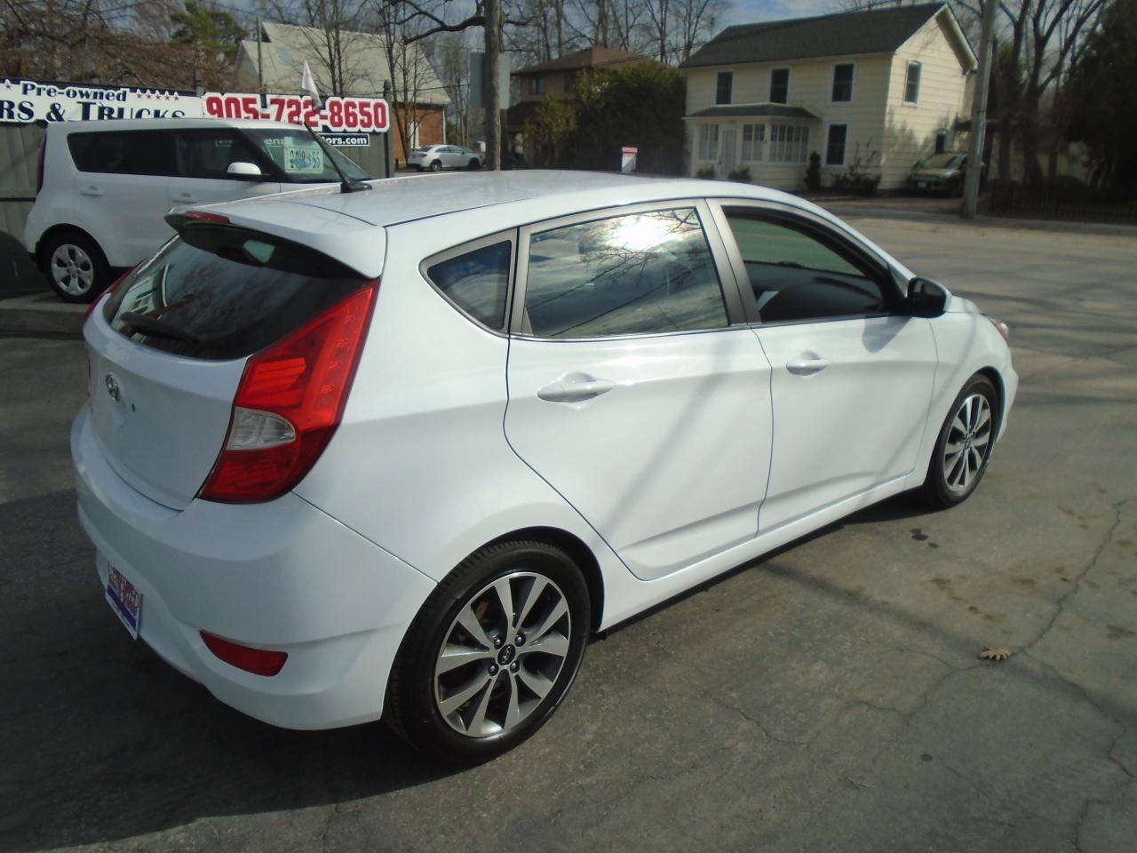 2017 Hyundai Accent SE - Photo #2