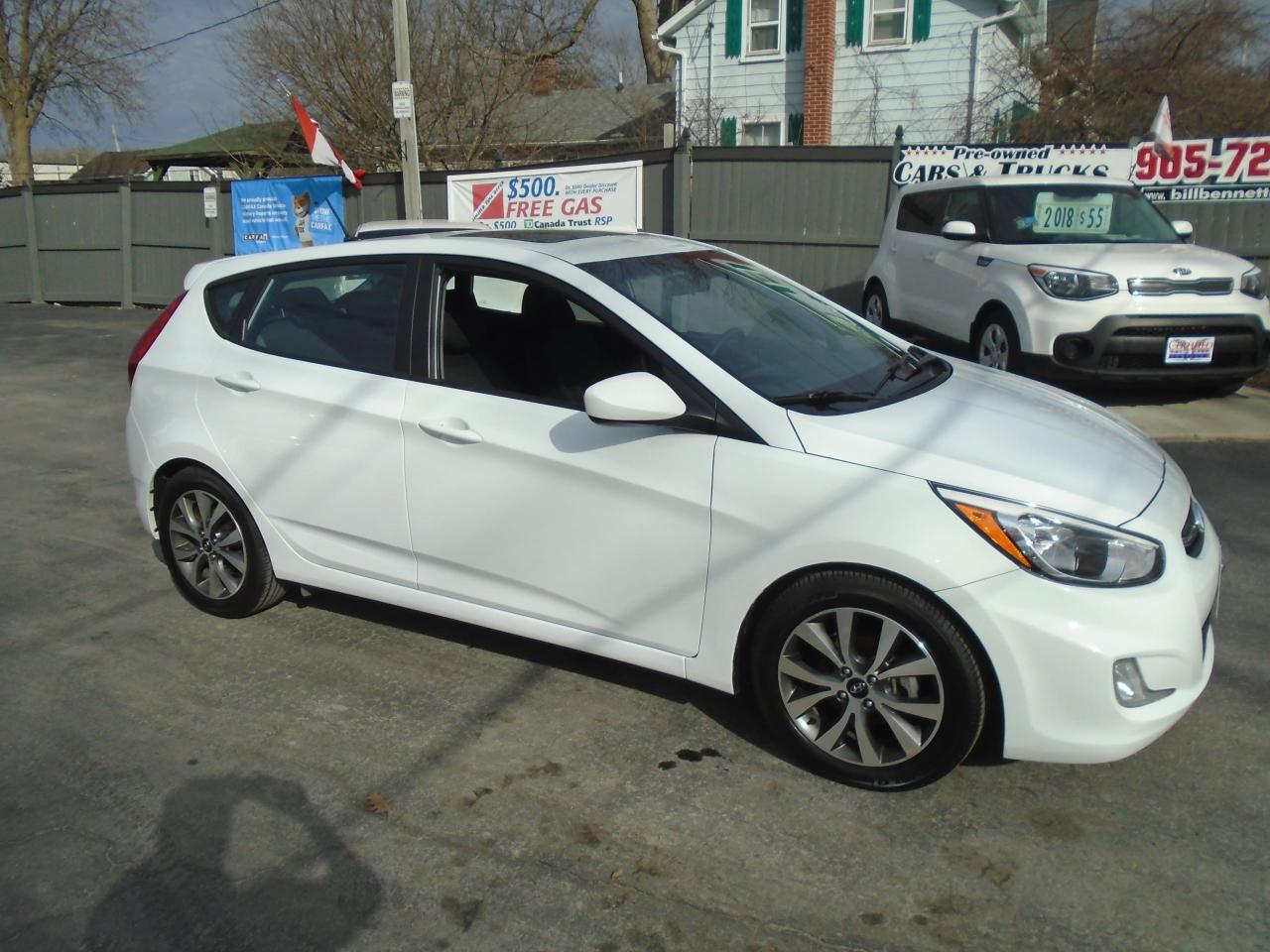 2017 Hyundai Accent SE - Photo #4