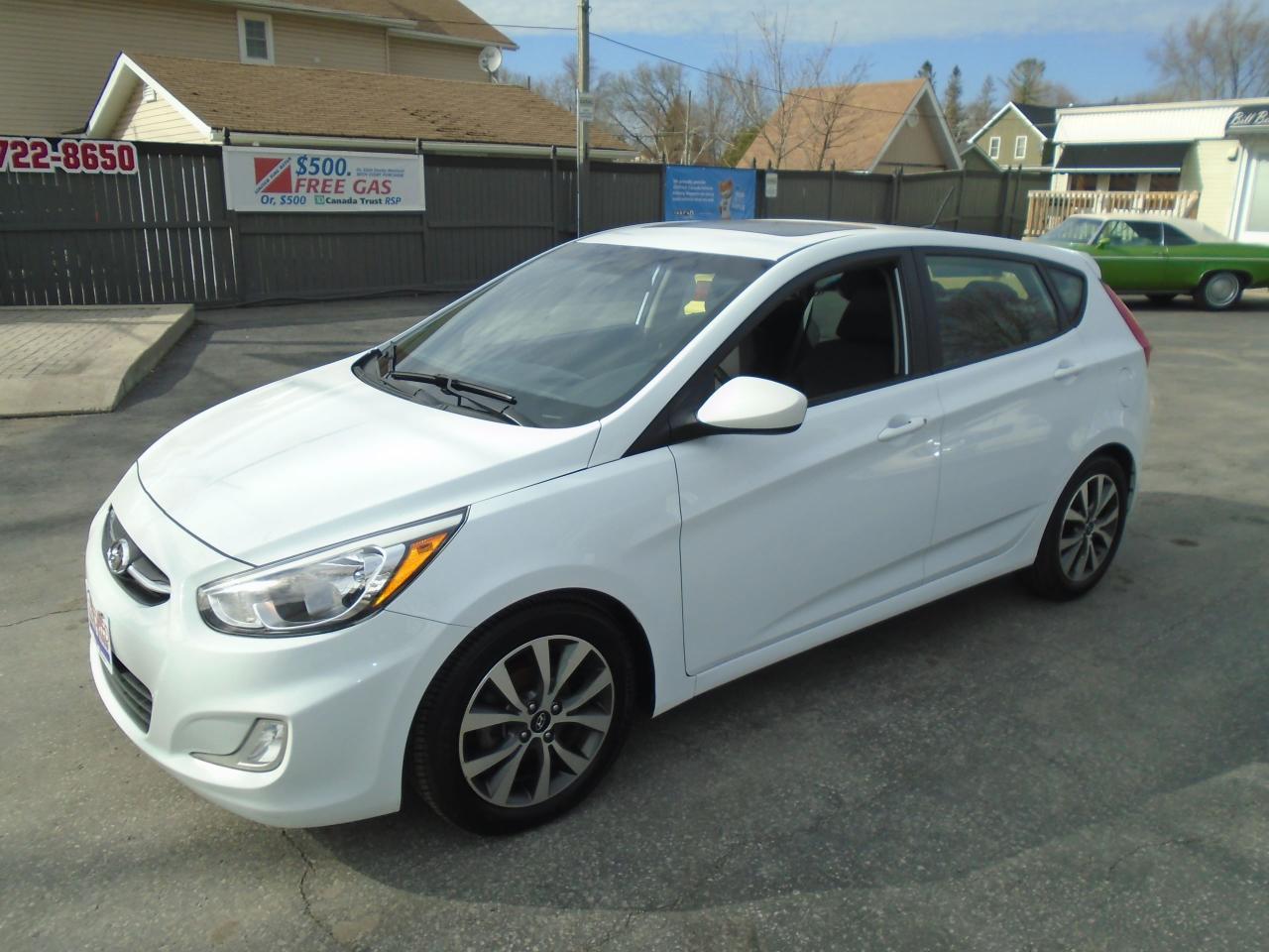 2017 Hyundai Accent SE - Photo #7