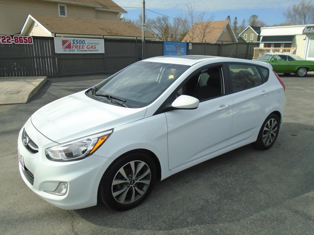 2017 Hyundai Accent SE - Photo #8