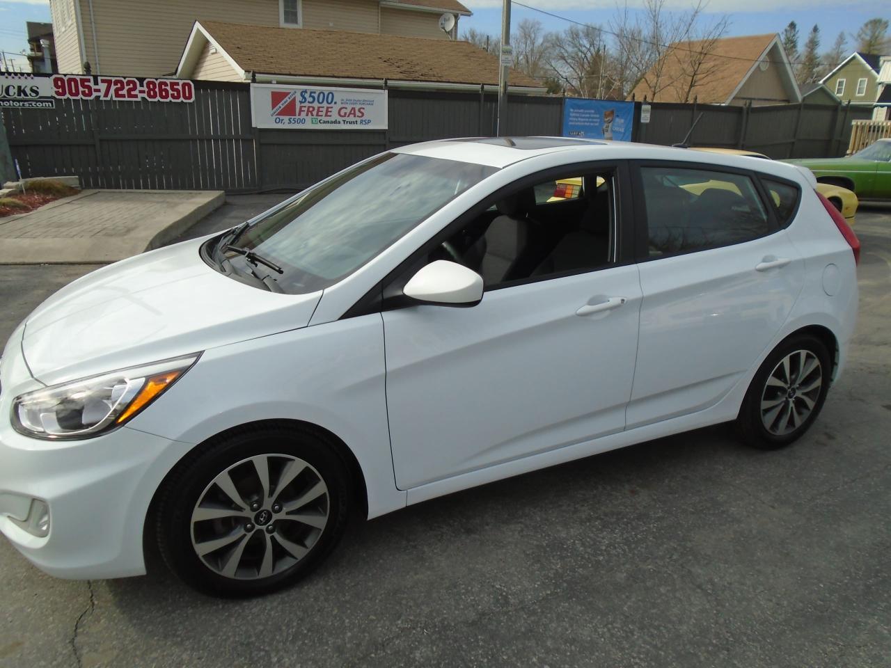 2017 Hyundai Accent SE - Photo #23