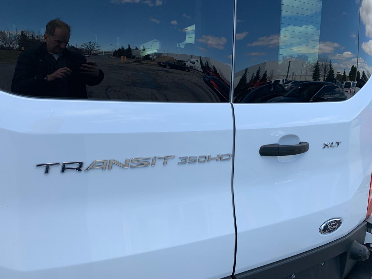 2017 Ford Transit XLT Photo