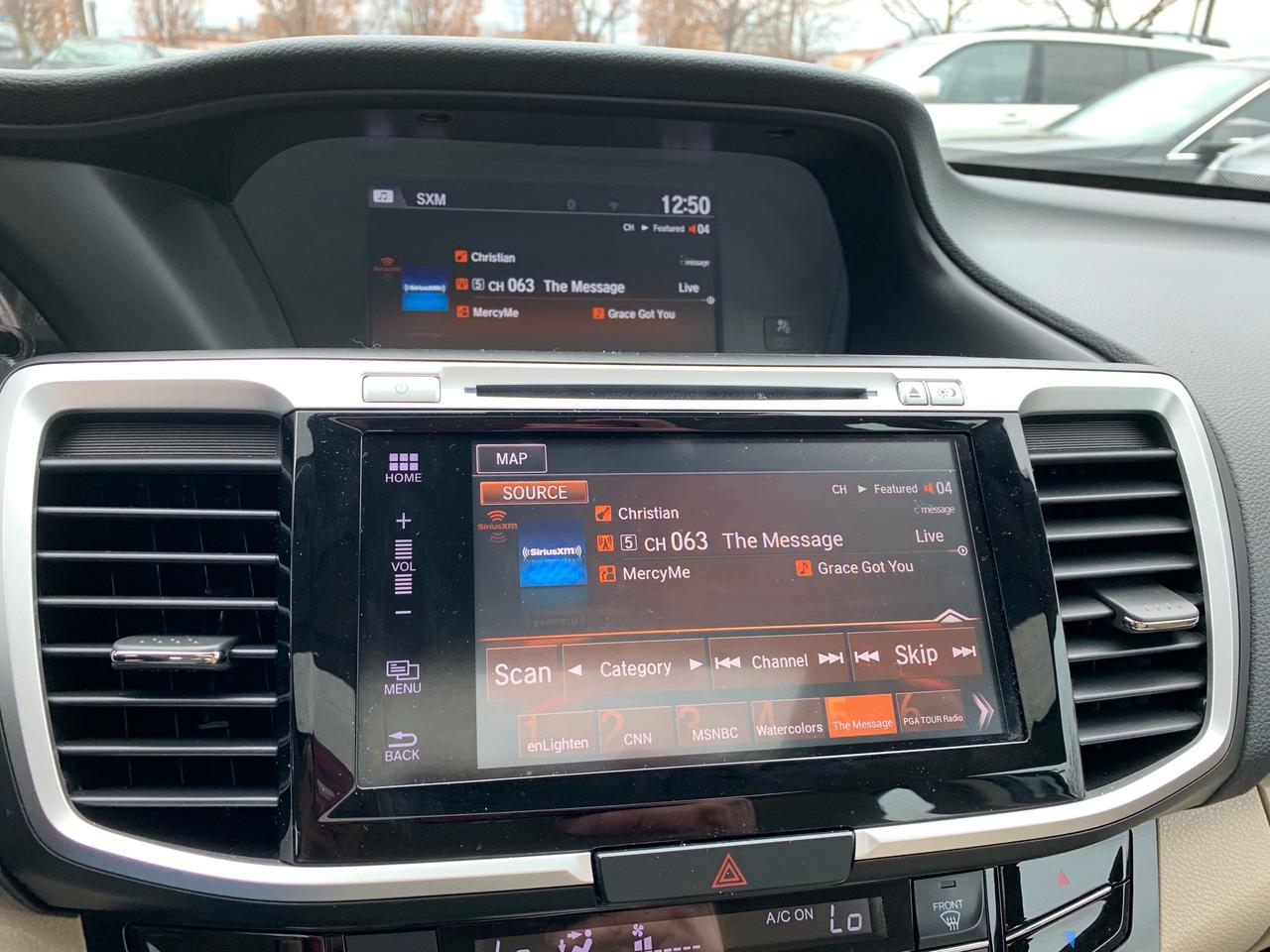2016 Honda Accord Touring Photo