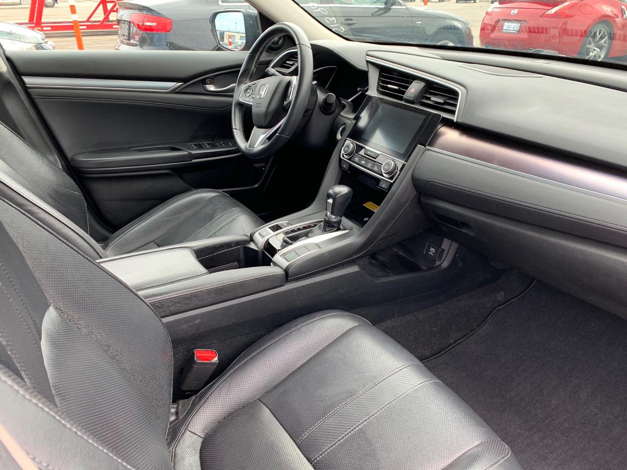2016 Honda Civic Touring Photo
