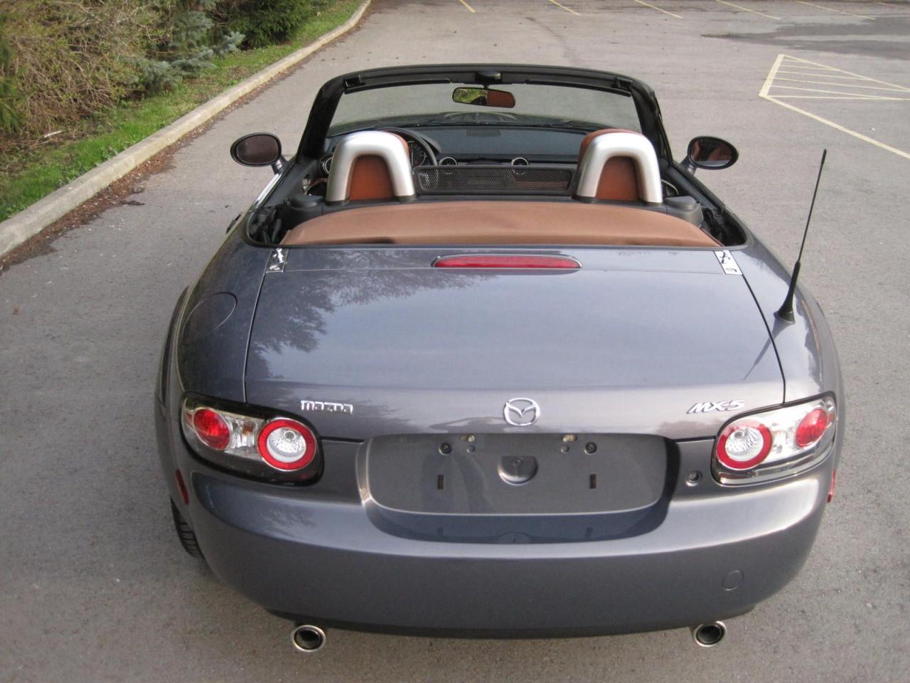 2006 Mazda Miata MX-5 GT - Photo #5