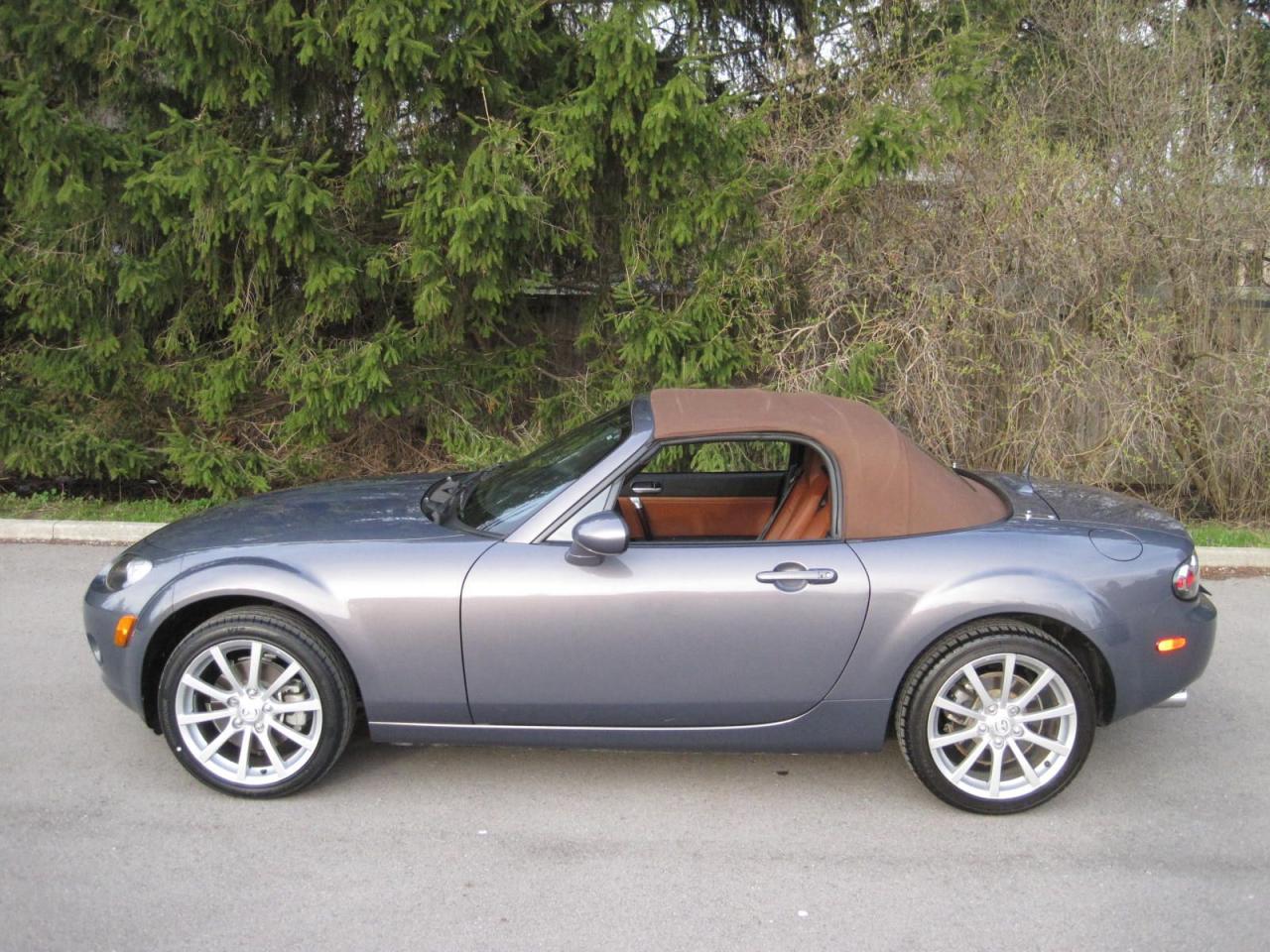 2006 Mazda Miata MX-5 GT - Photo #9