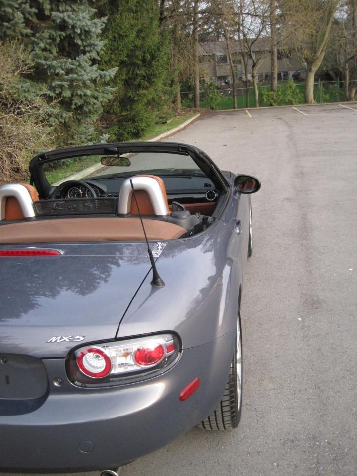 2006 Mazda Miata MX-5 GT - Photo #12