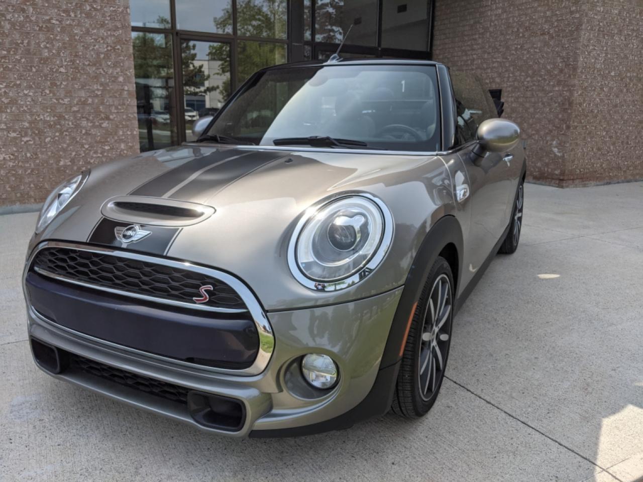 2017 MINI Cooper Convertible Cooper S Photo0
