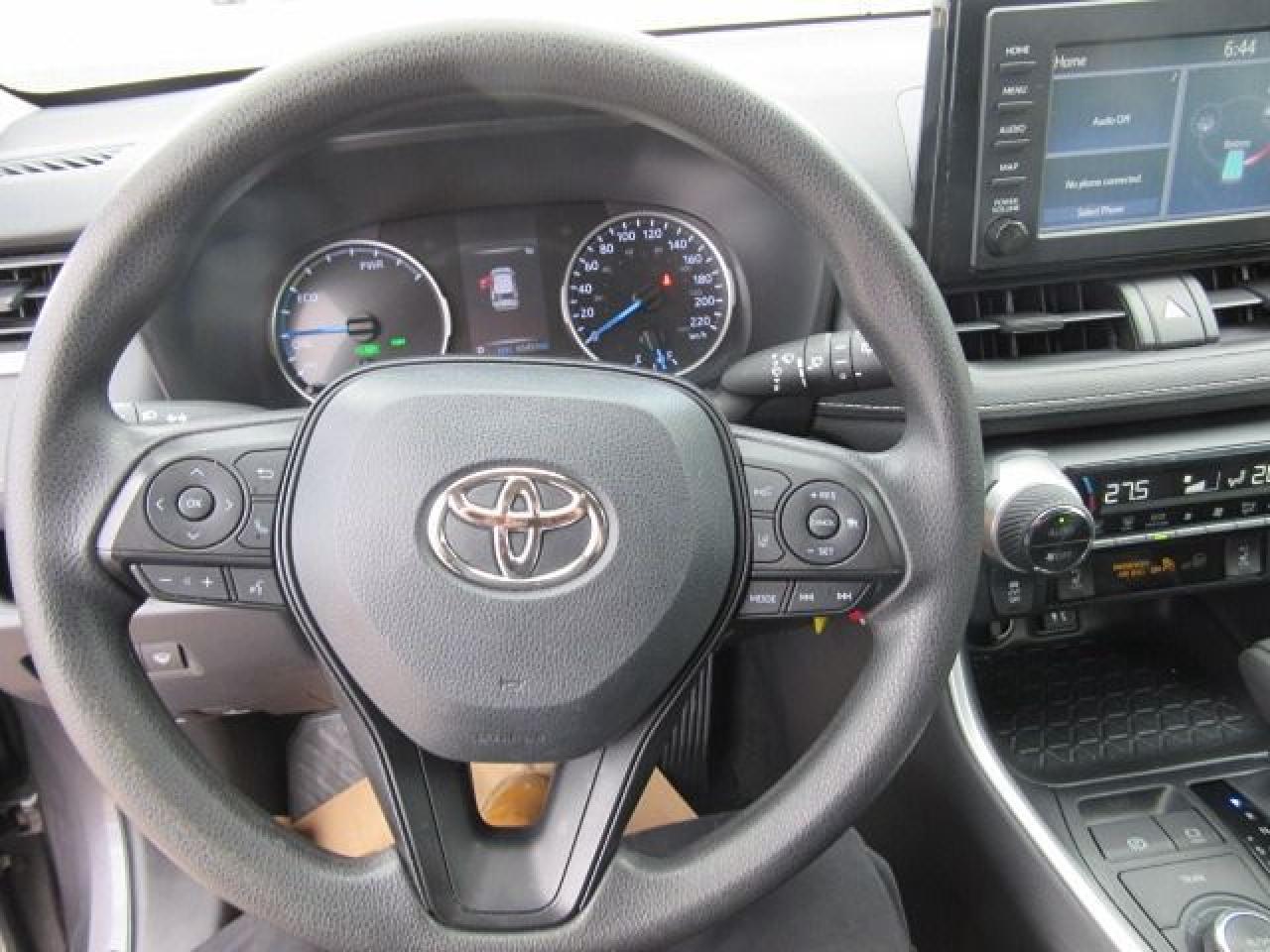2019 Toyota RAV4 Hybrid LE - Photo #17
