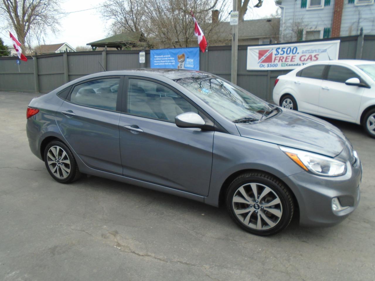 2017 Hyundai Accent SE - Photo #8