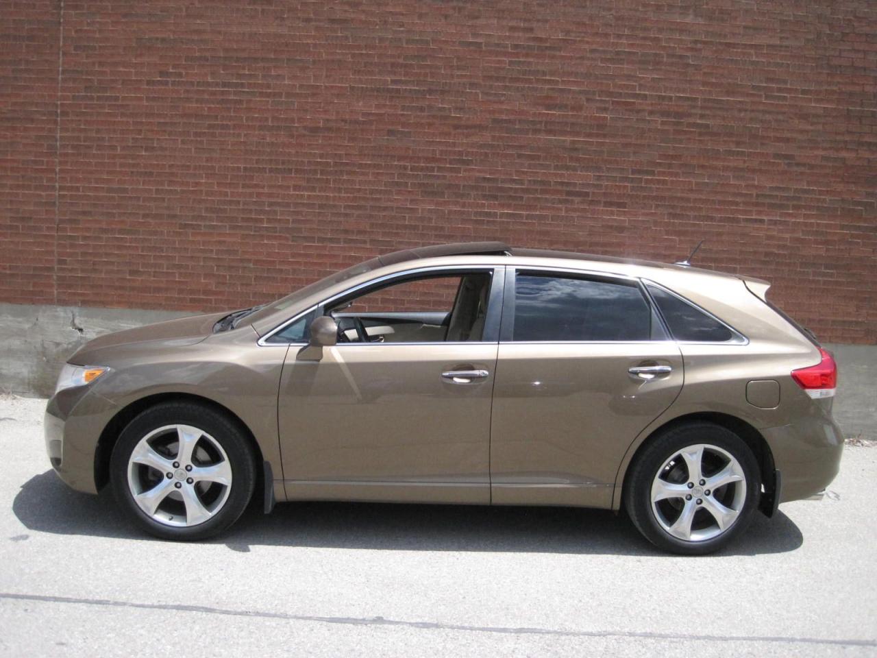 2009 Toyota Venza TOURING PACKAGE - ONLY 80,816 KMS.!! 1 OWNER! Photo4