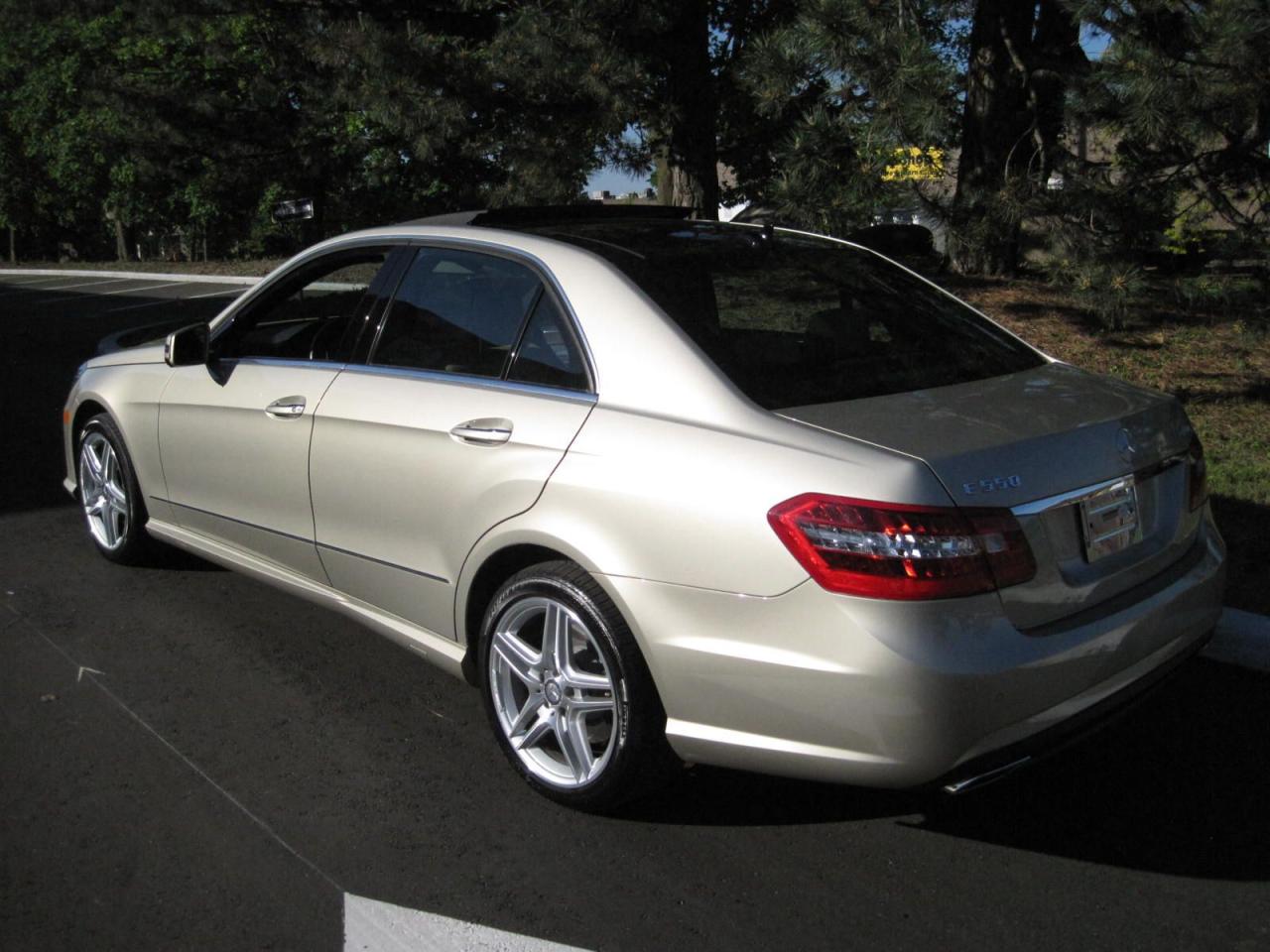 2011 Mercedes-Benz E-Class E CLASS E550 AMG 4MATIC-ONLY 47,091 KMS!! PRISTINE - Photo #6