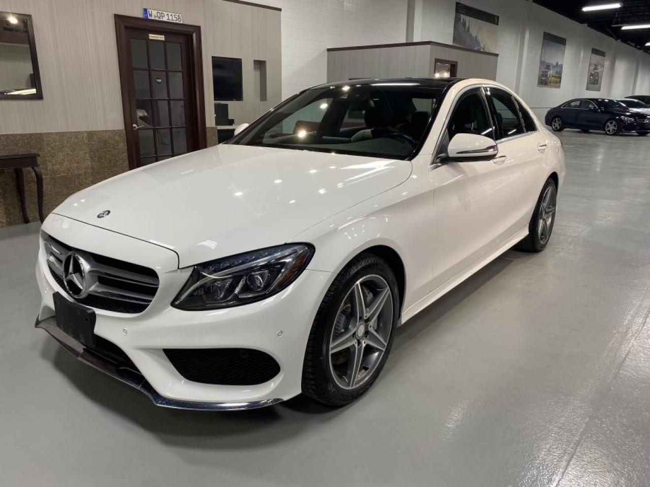 2016 Mercedes-Benz C-Class C300 Photo1