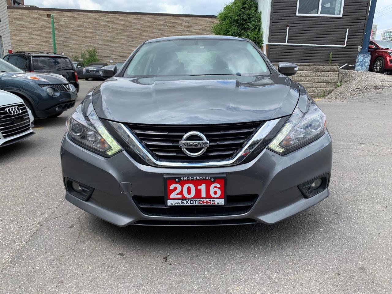 2016 Nissan Altima SL with Leather, Nav, Sunroof - Photo #9