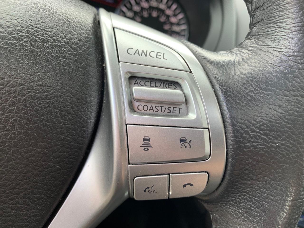 2016 Nissan Altima SL with Leather, Nav, Sunroof - Photo #22