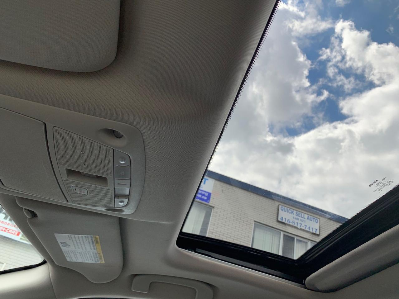 2016 Nissan Altima SL with Leather, Nav, Sunroof - Photo #24